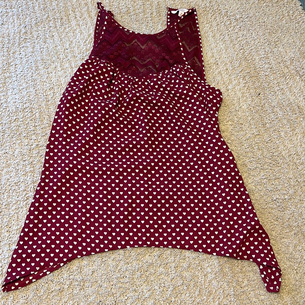 Lace tank flowy